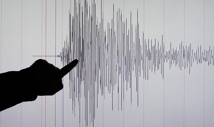 Magnitude 6.4 quake strikes Ecuador`s northwest coast, no deaths reported 